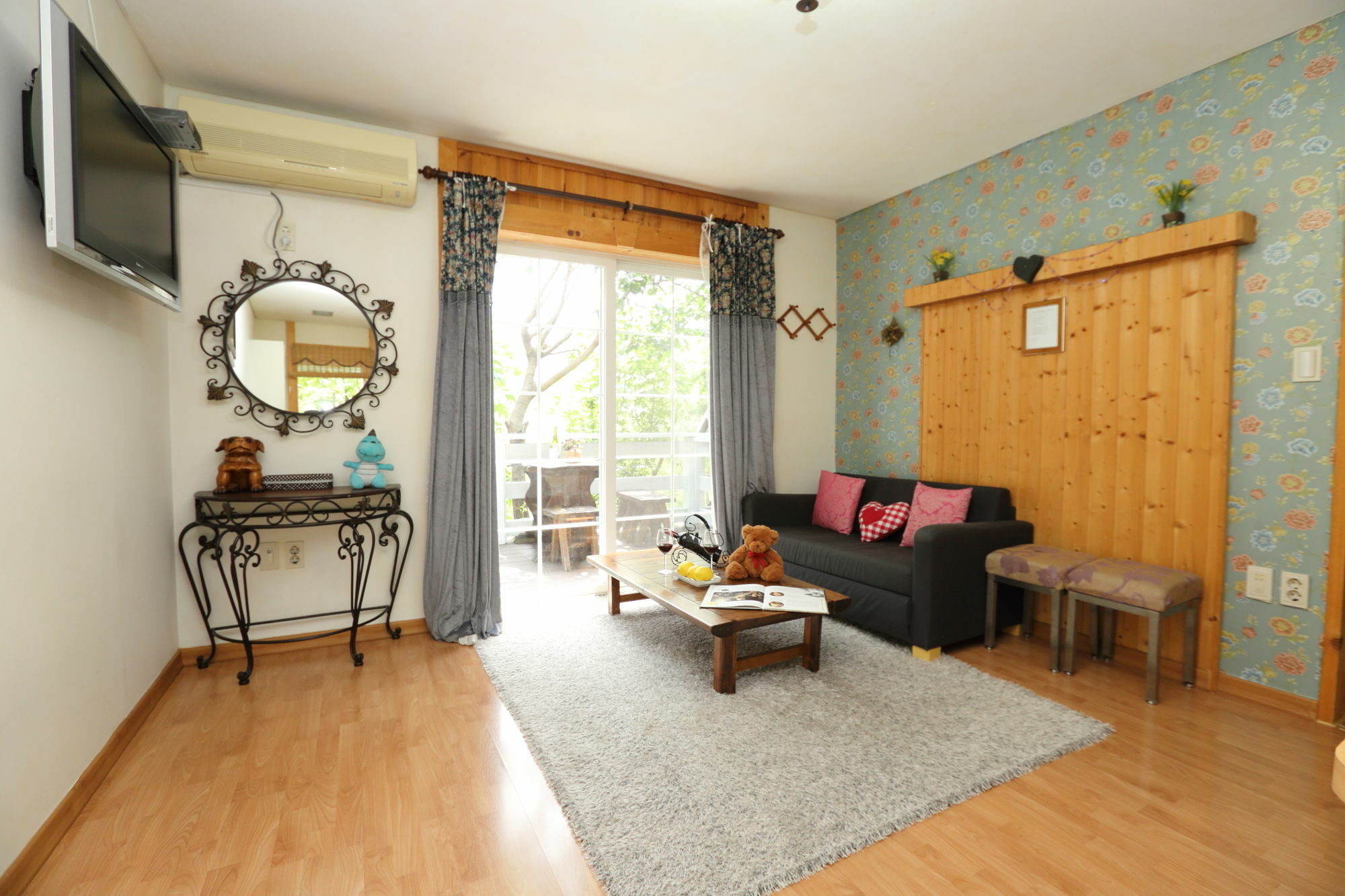 Sicily Pension Hongcheon Bagian luar foto