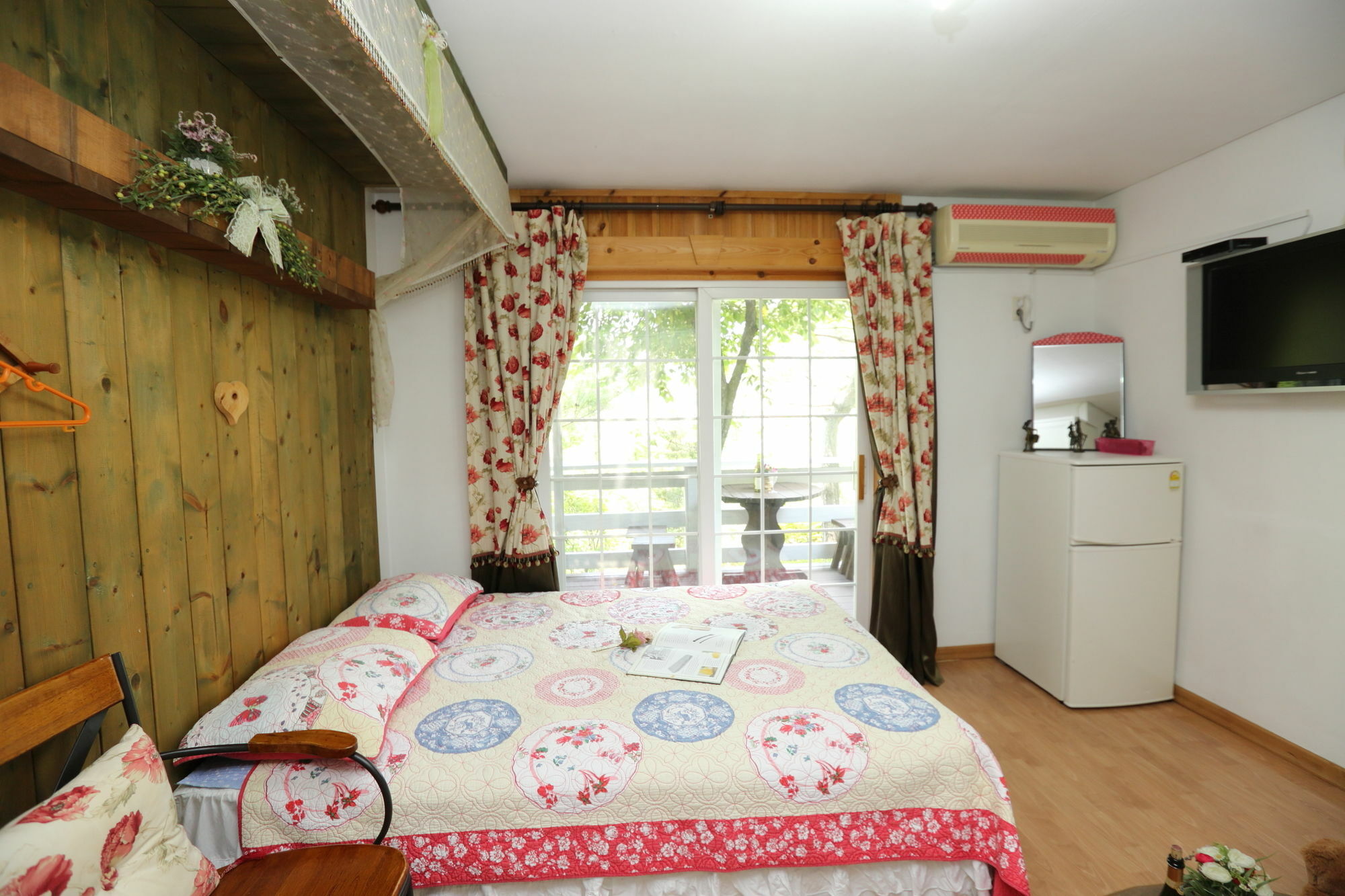 Sicily Pension Hongcheon Bagian luar foto