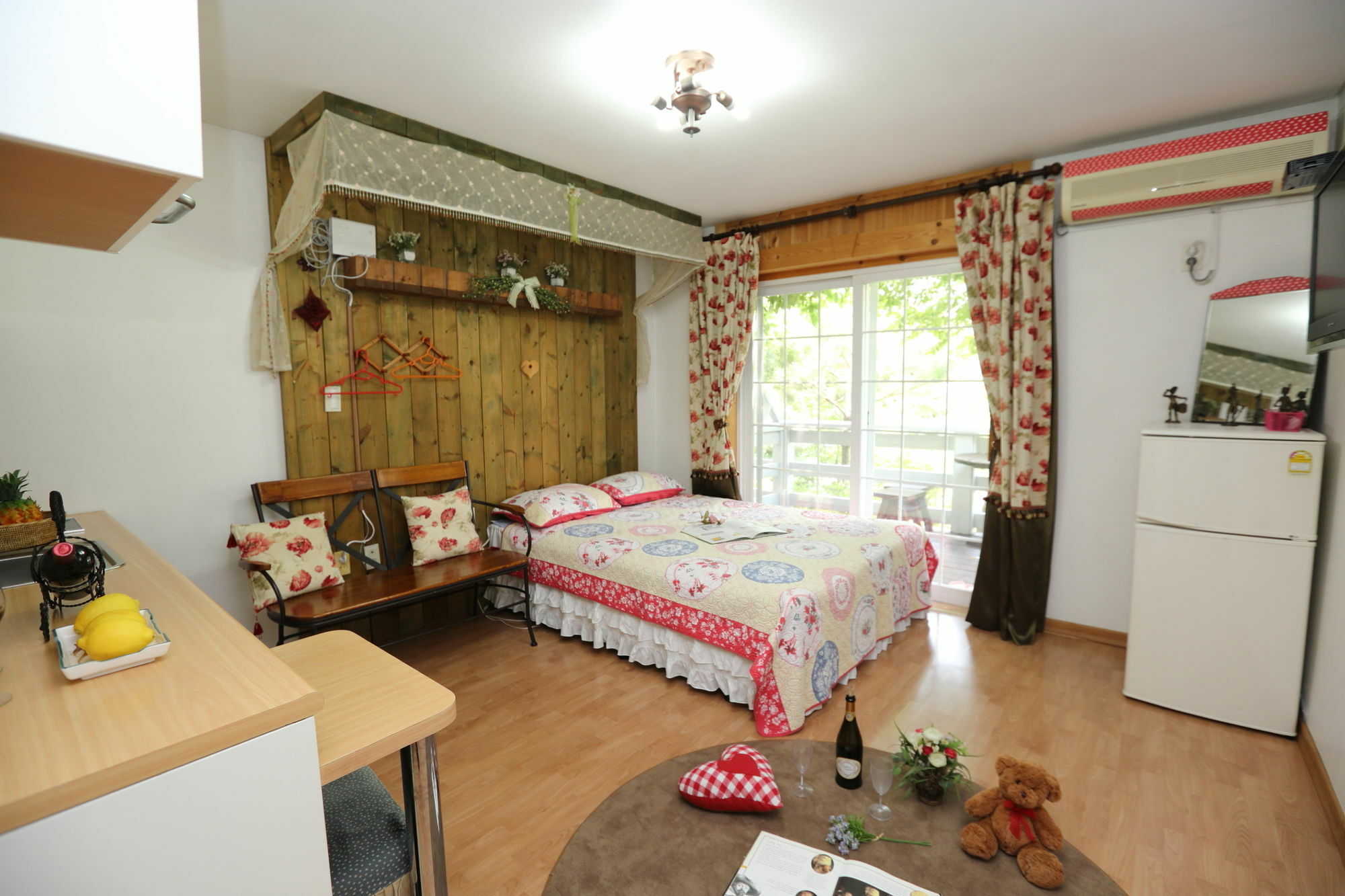Sicily Pension Hongcheon Bagian luar foto